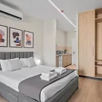 Yetişkin Oteli Ct *