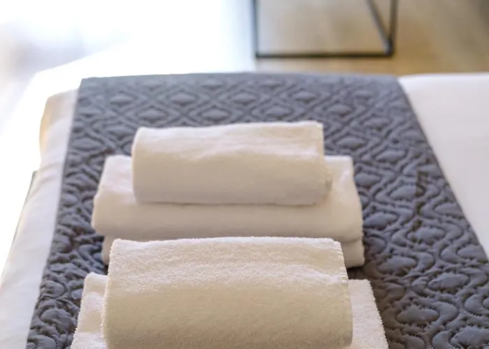 Ct Yetişkin Oteli *