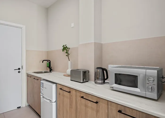 Yetişkin Oteli Ct *